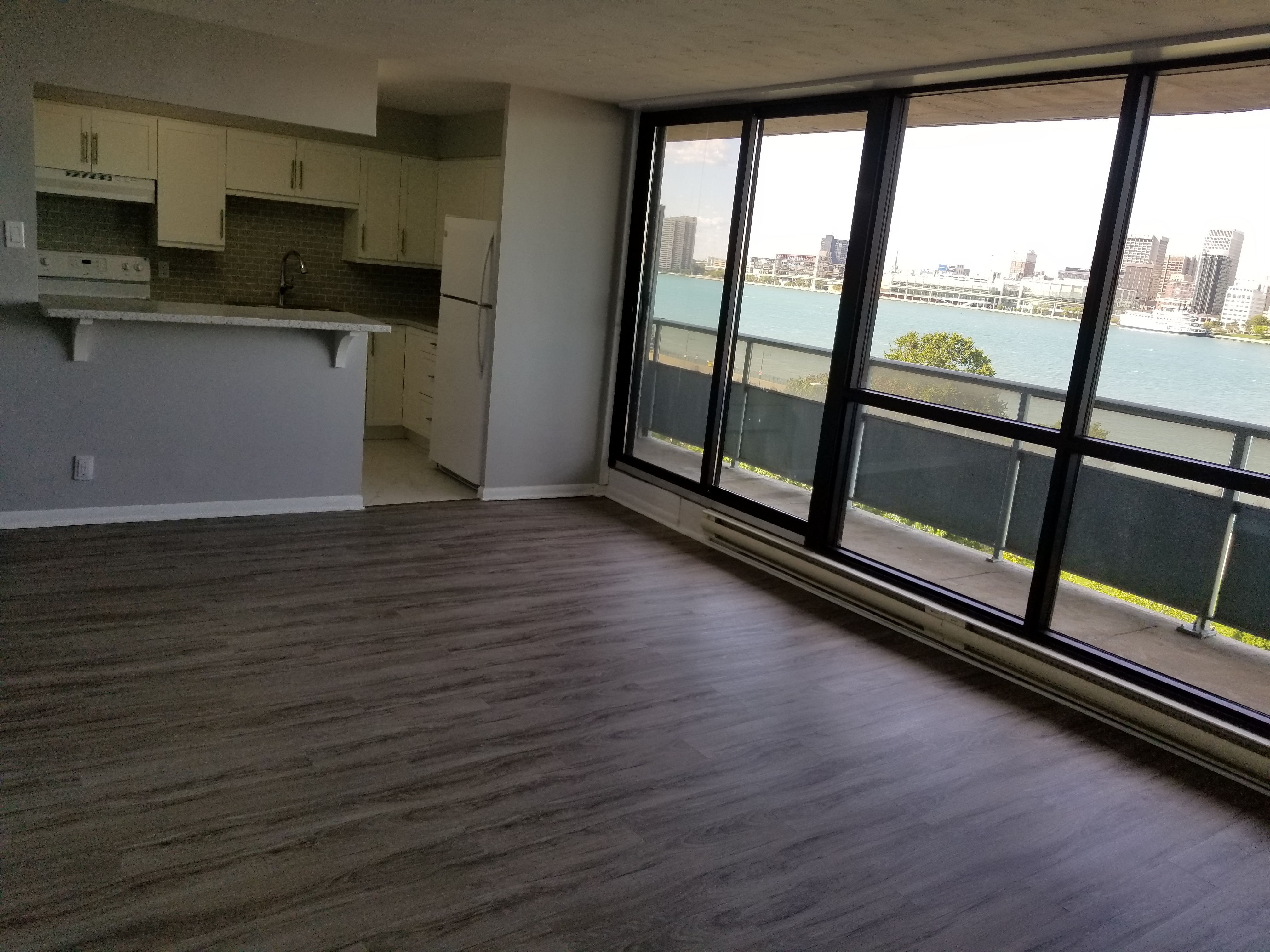 111 Riverside Drive East Details Property Leasing